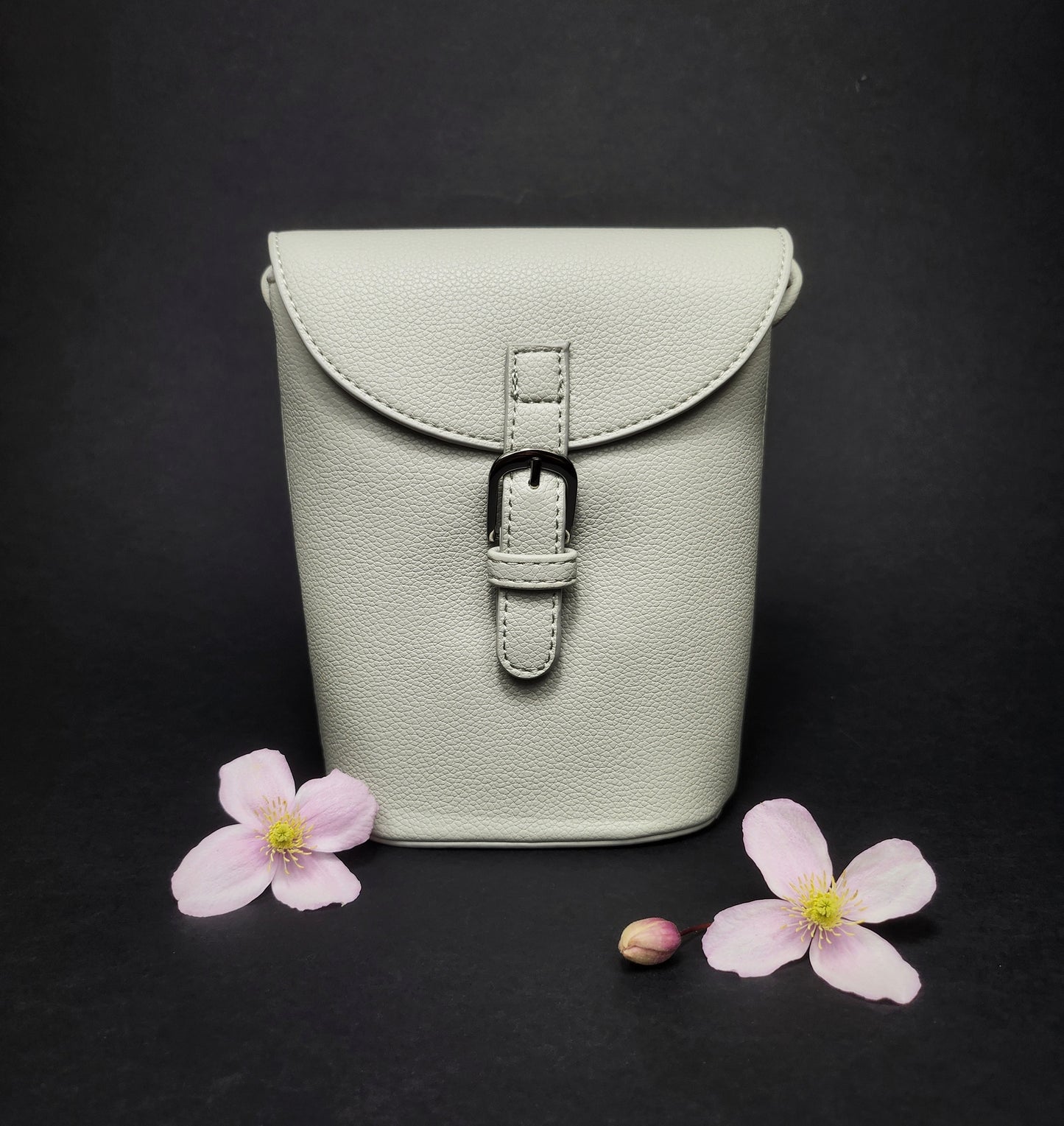 Silver Grey Eze Leather Crossbody Bag