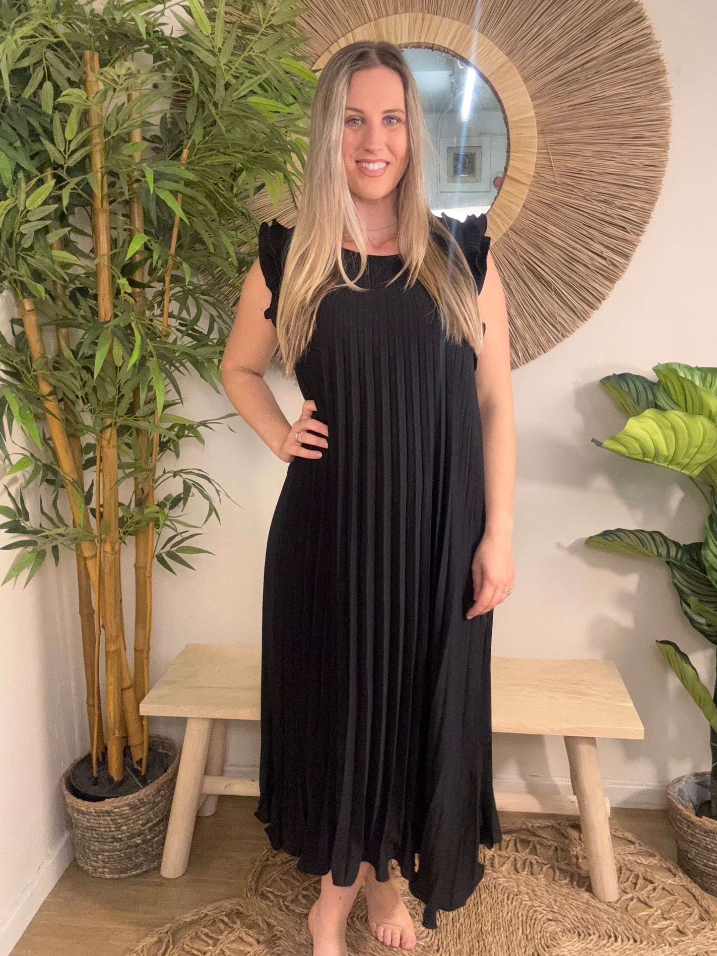 Fan Dress Black