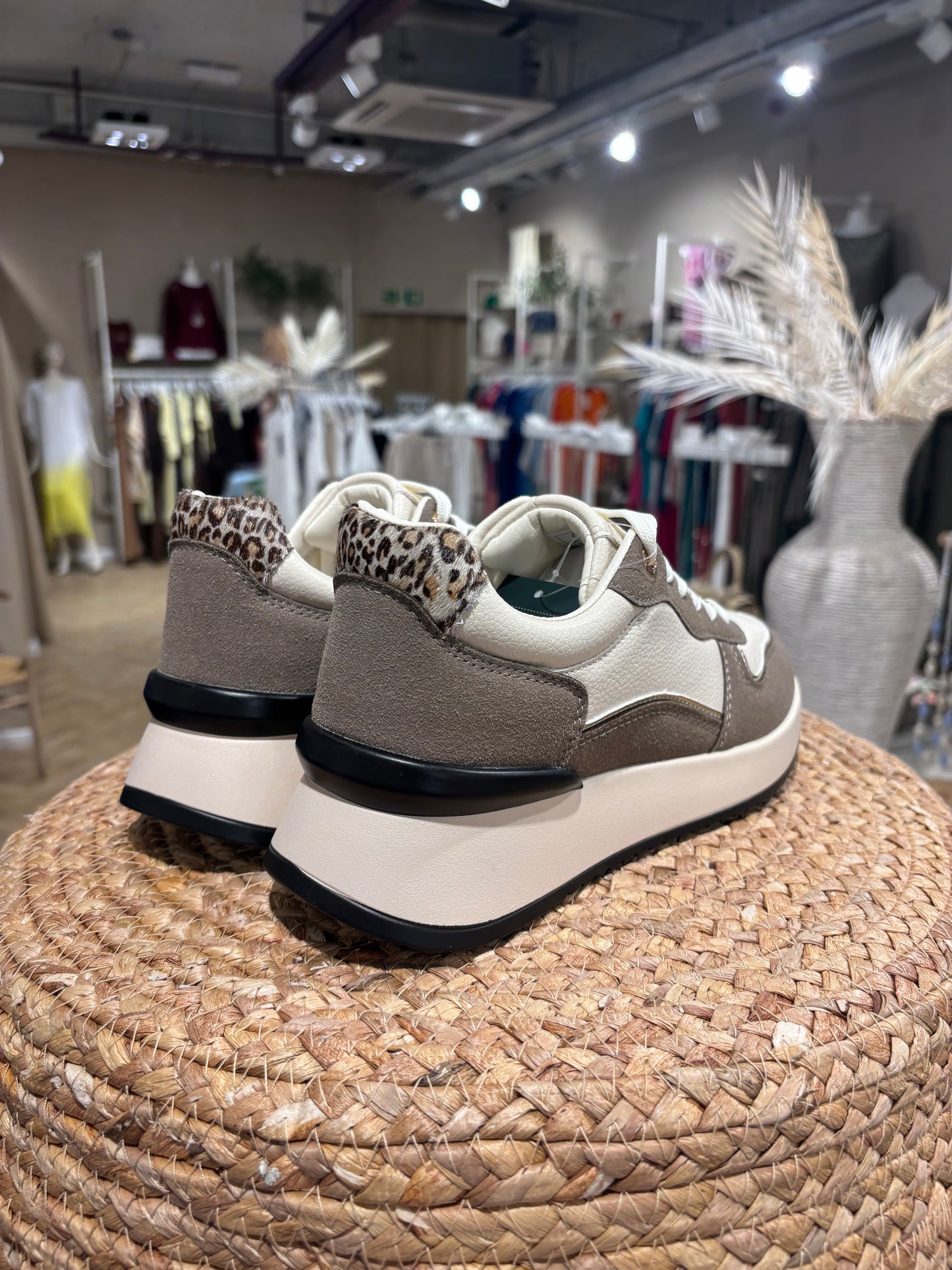 Navada Trainer Mocha