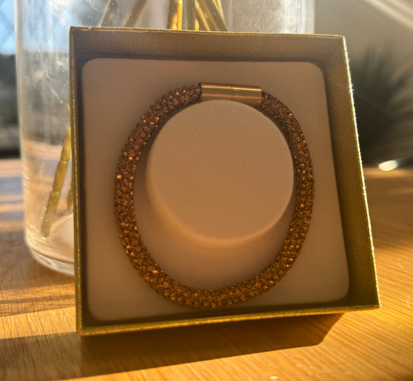 Gold Glitter Barrel Clasp Bracelet