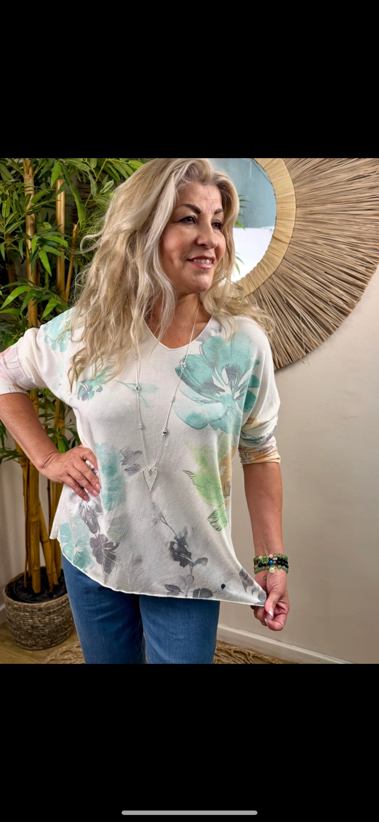 Rosa V Neck Jumper