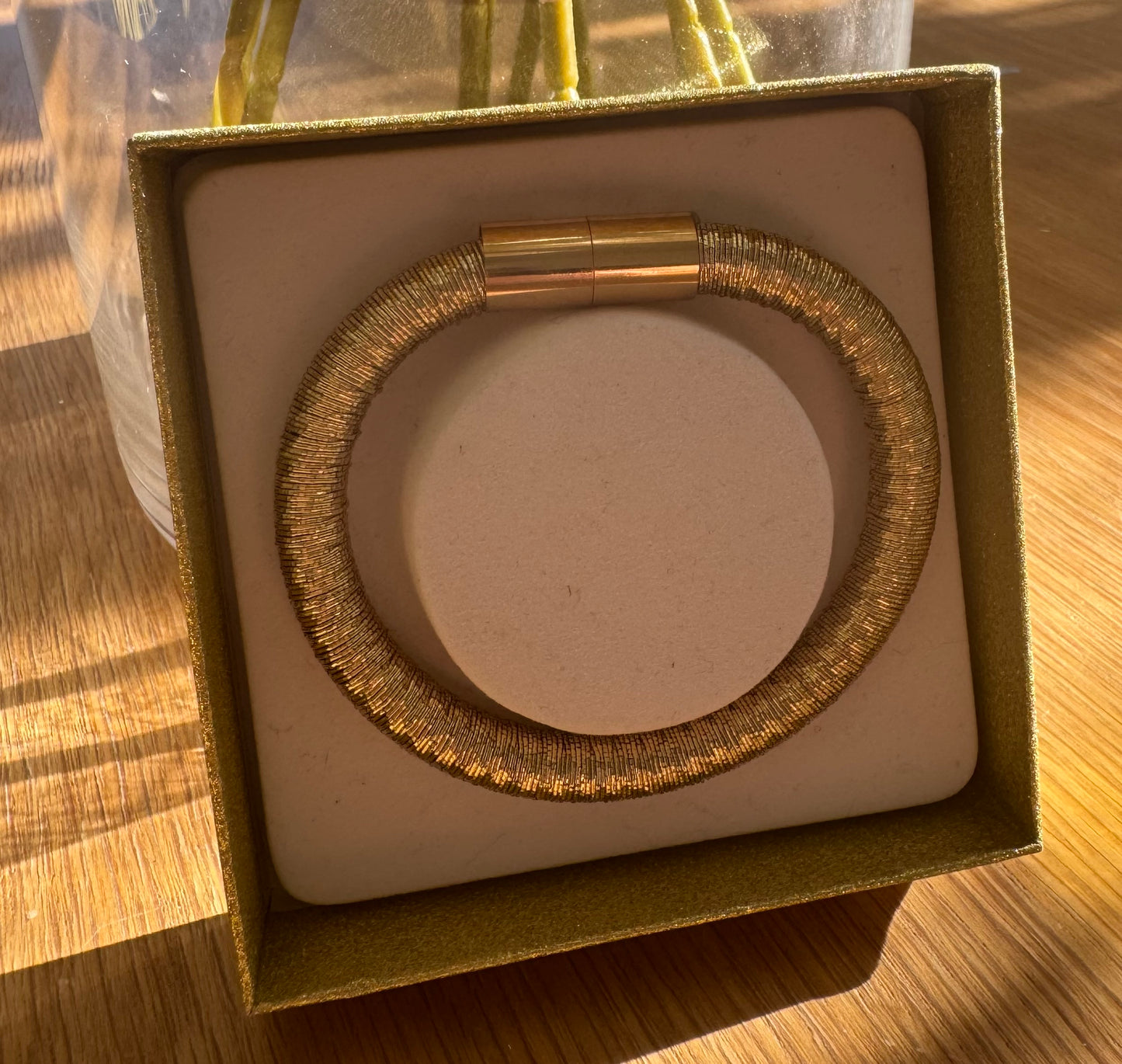 Fashion Bracelet Barrel Clasp Gold
